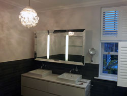 Mirror Bathroom Wall Unit With Lights - Elephant & Castle