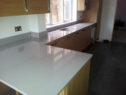 Cheam - QUARELLA CENIZA Quartz Kitchen Worktops